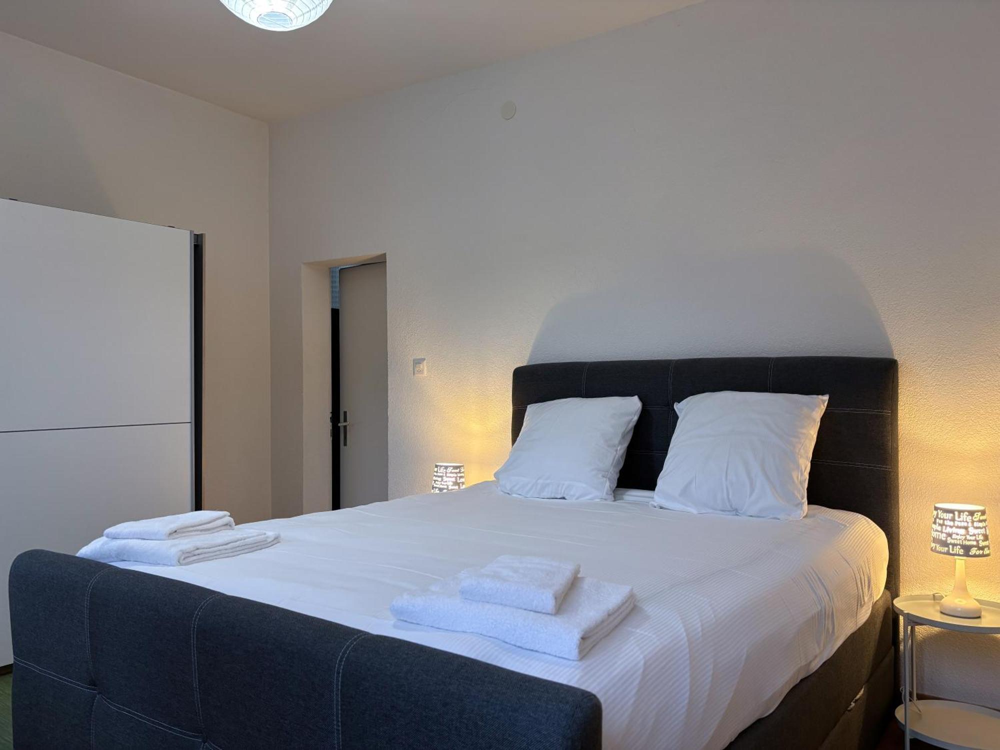Charmant Appartement Au Coeur De Sion Ngoại thất bức ảnh